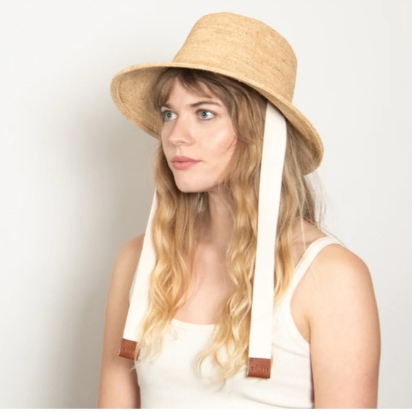 New Wyeth Cassis Natural Tan 100% Raffia Straw Bucket Hat  display picture 3